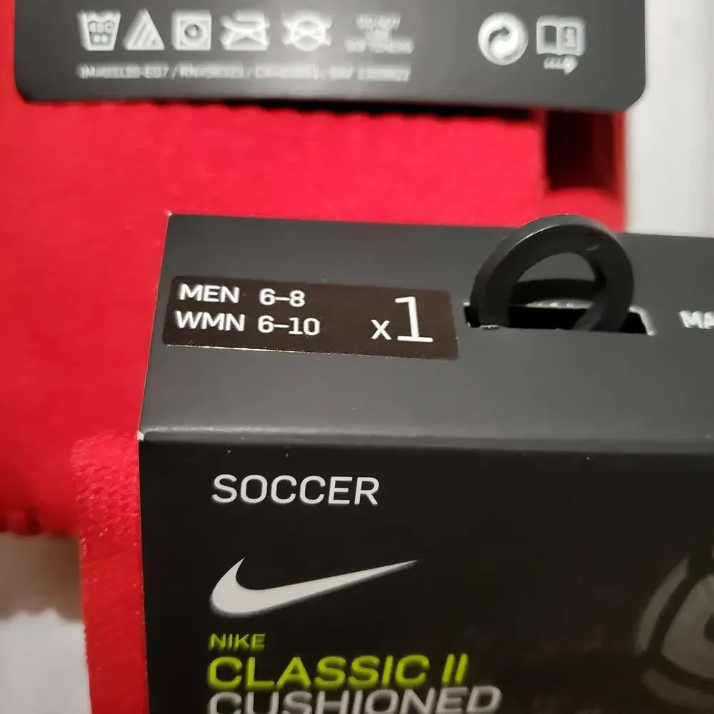 New lot of 2 pairs Nike Classic II Cushion Over the Calf Football Sock size 6-8
